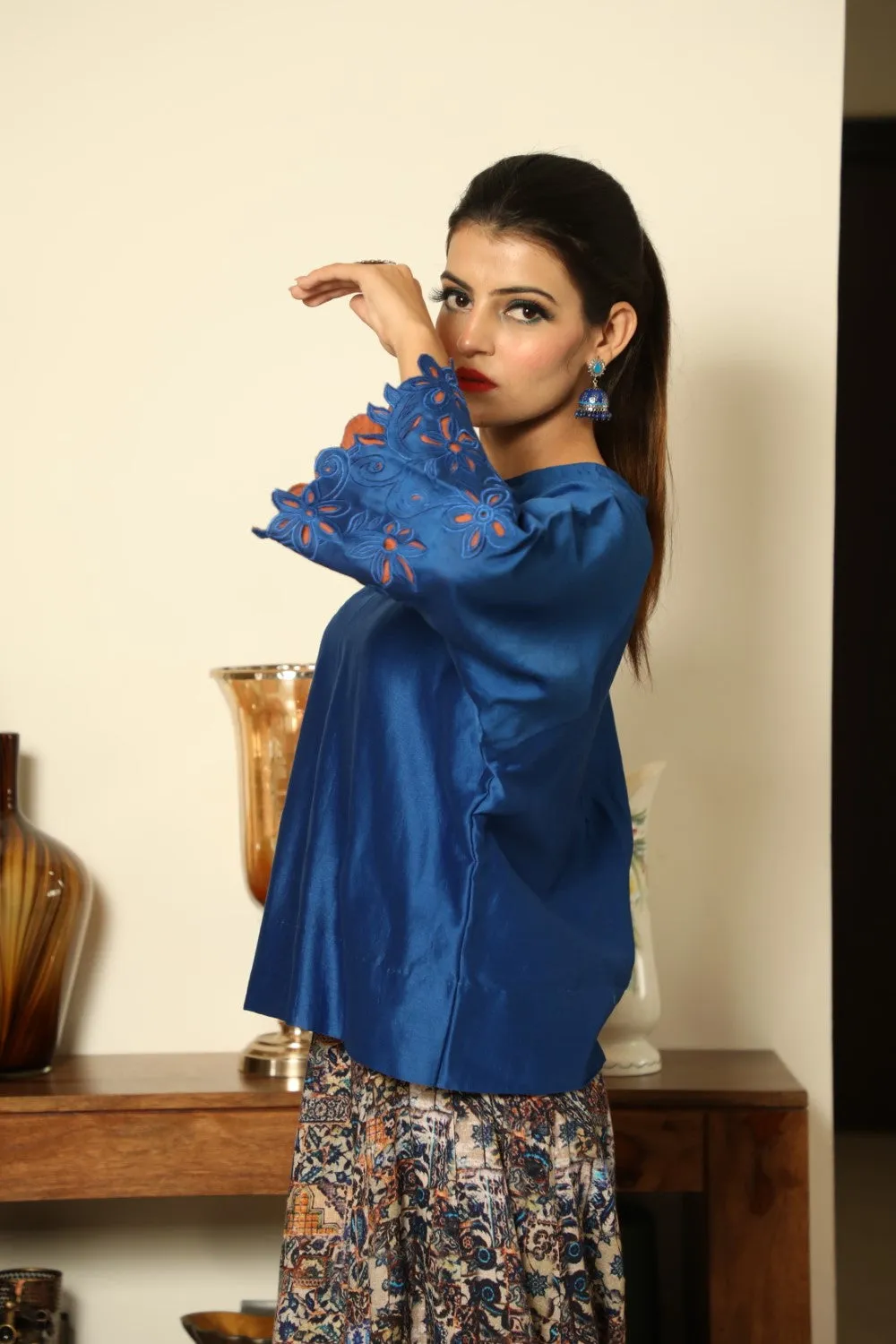 Blue Spinel Top