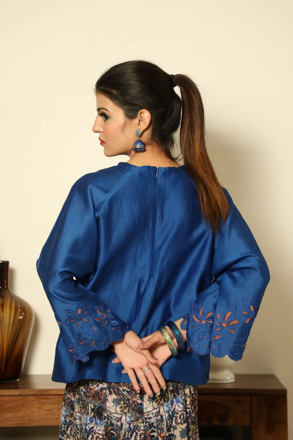 Blue Spinel Top